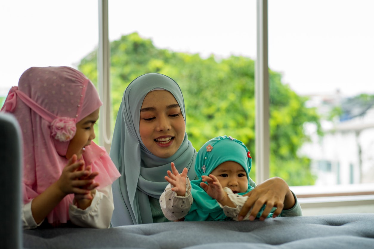 IStock 1285492102 PiA Muslim asian mother and children